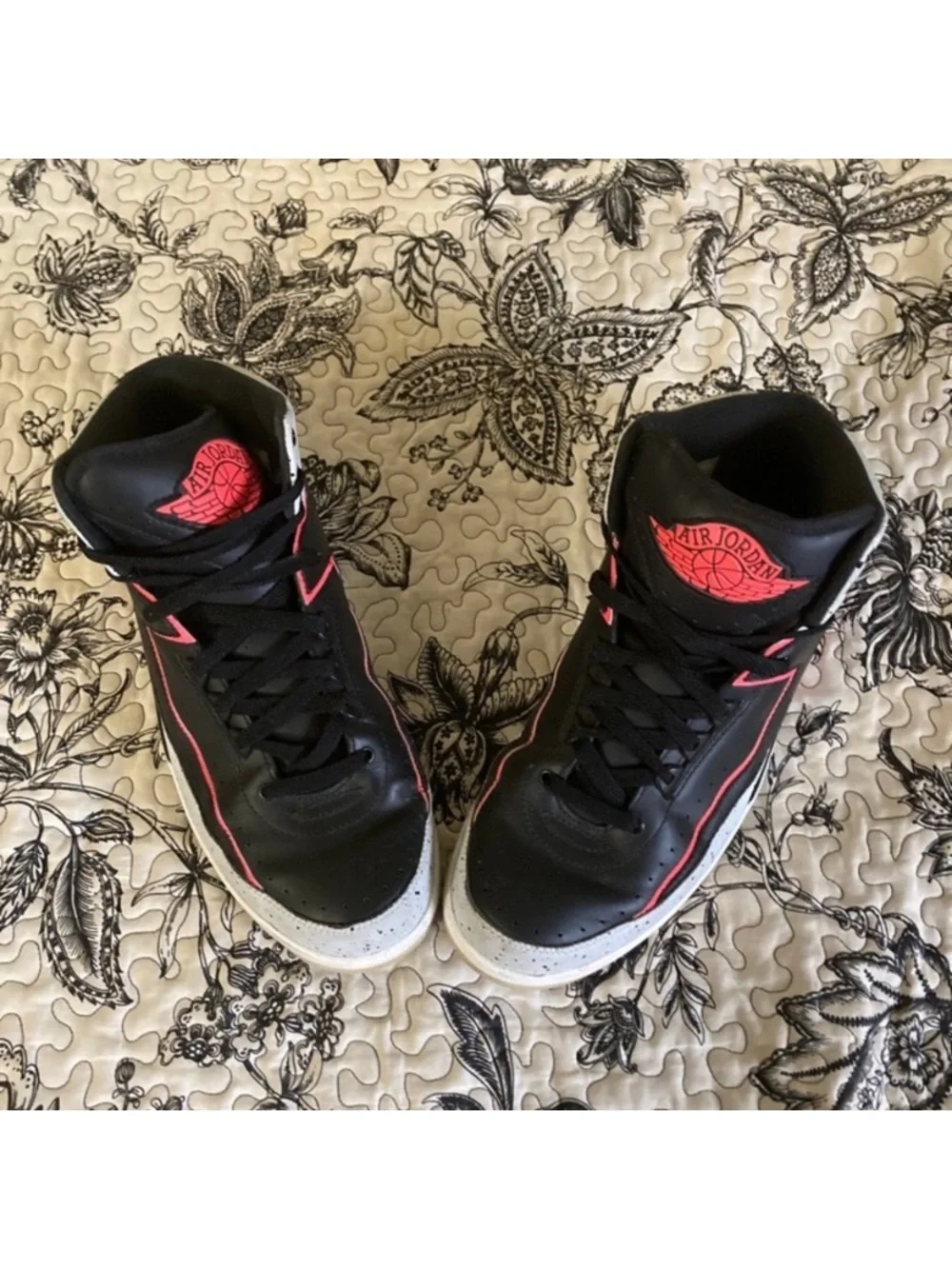 Jordan Men’s Retro Infrared Red 23 size 9.5